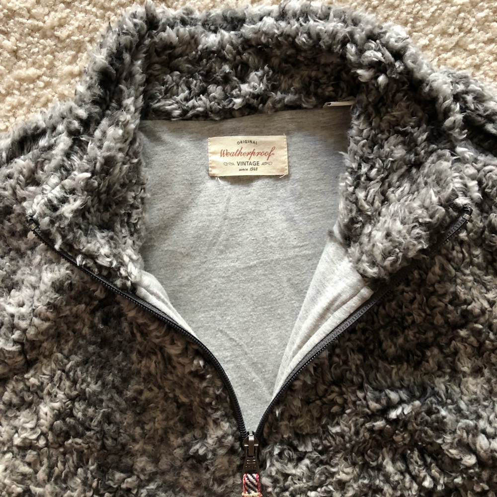 sherpa quarterzip gray